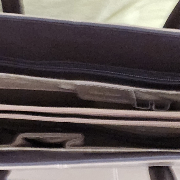 Amoda Vera Pelle leather briefcase/ laptop bag tan 16 in. x 11 in. see pics - Picture 6 of 8